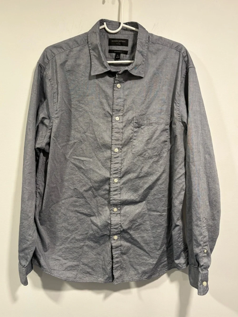 Banana Republic Men's gray Button-Down Shirt